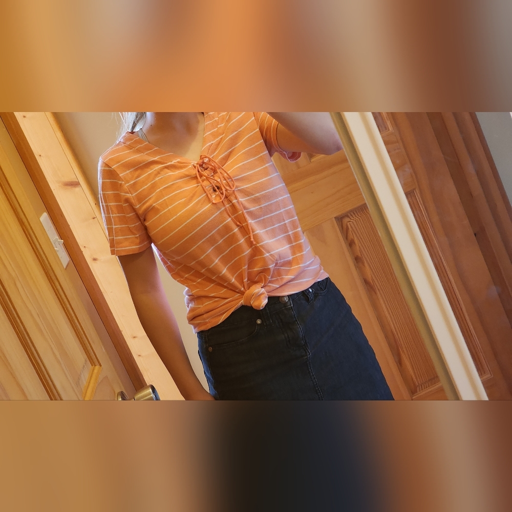 𝒪𝓇𝒶𝓃ℊℯ & 𝒫ℯ𝒶𝒸𝒽𝓎, 𝒲𝒽𝒾𝓉ℯ ℒ𝒾𝓃ℯ𝒹, 𝒯-𝒮𝒽𝒾𝓇𝓉 - Picture 3 of 5